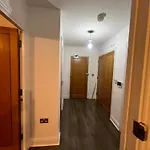 Room With Shared Kitchen And Living Room In South East London By The Riverside