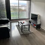Room With Shared Kitchen And Living Room In South East London By The Riverside
