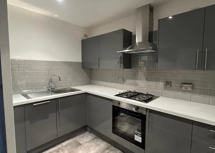 Room With Shared Kitchen And Living Room In South East London By The Riverside
